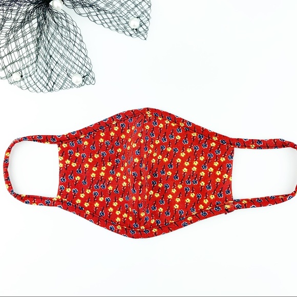 MADE IN USA 2 ULTRA SOFT DAINTY FLORAL FACE MASK - Picture 4 of 6